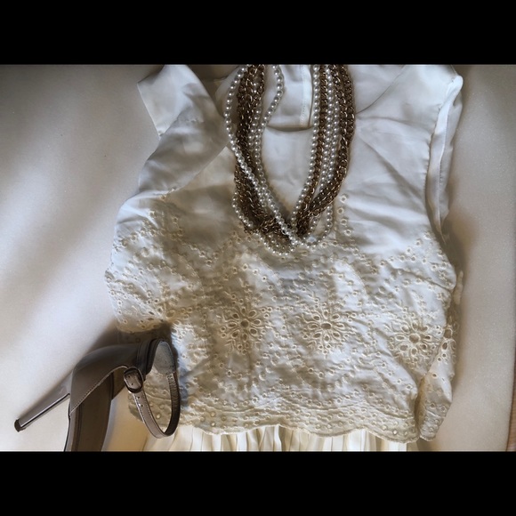 Ivory polyester dress with pleats - Picture 2 of 3